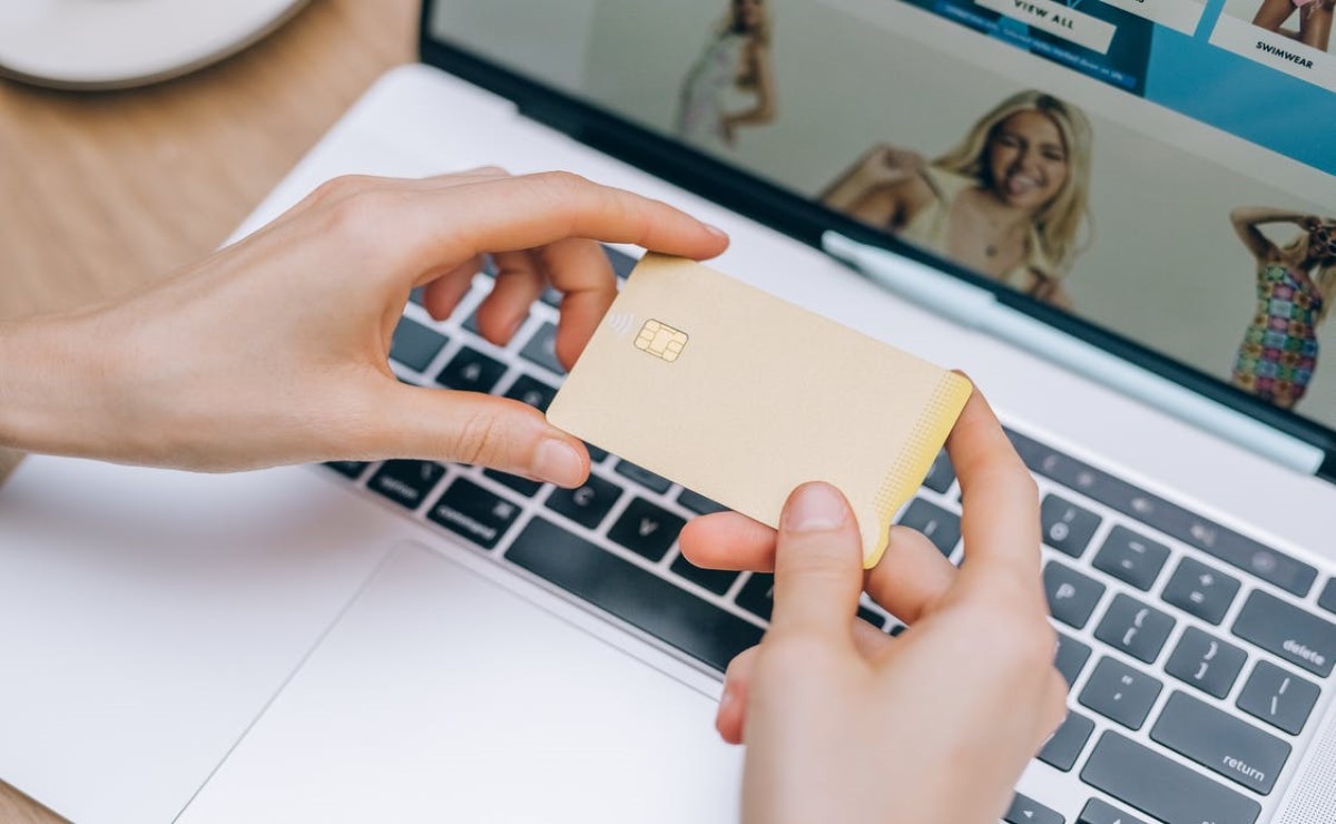 Steps to Change Your Name on Your Credit Card