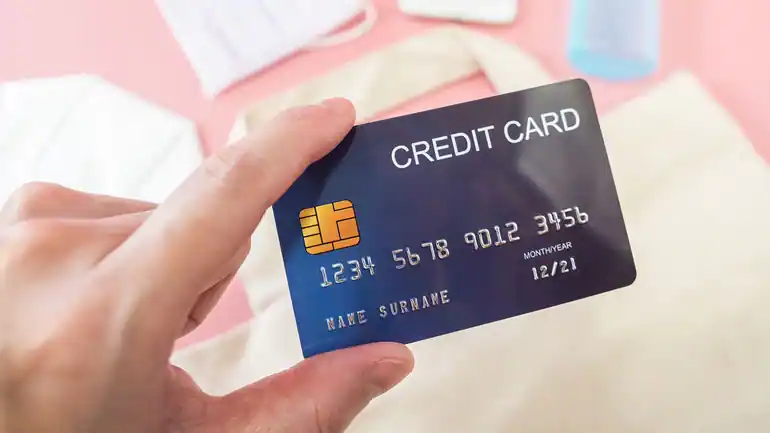 Possible Reasons to Change Your Name On Your Credit Card